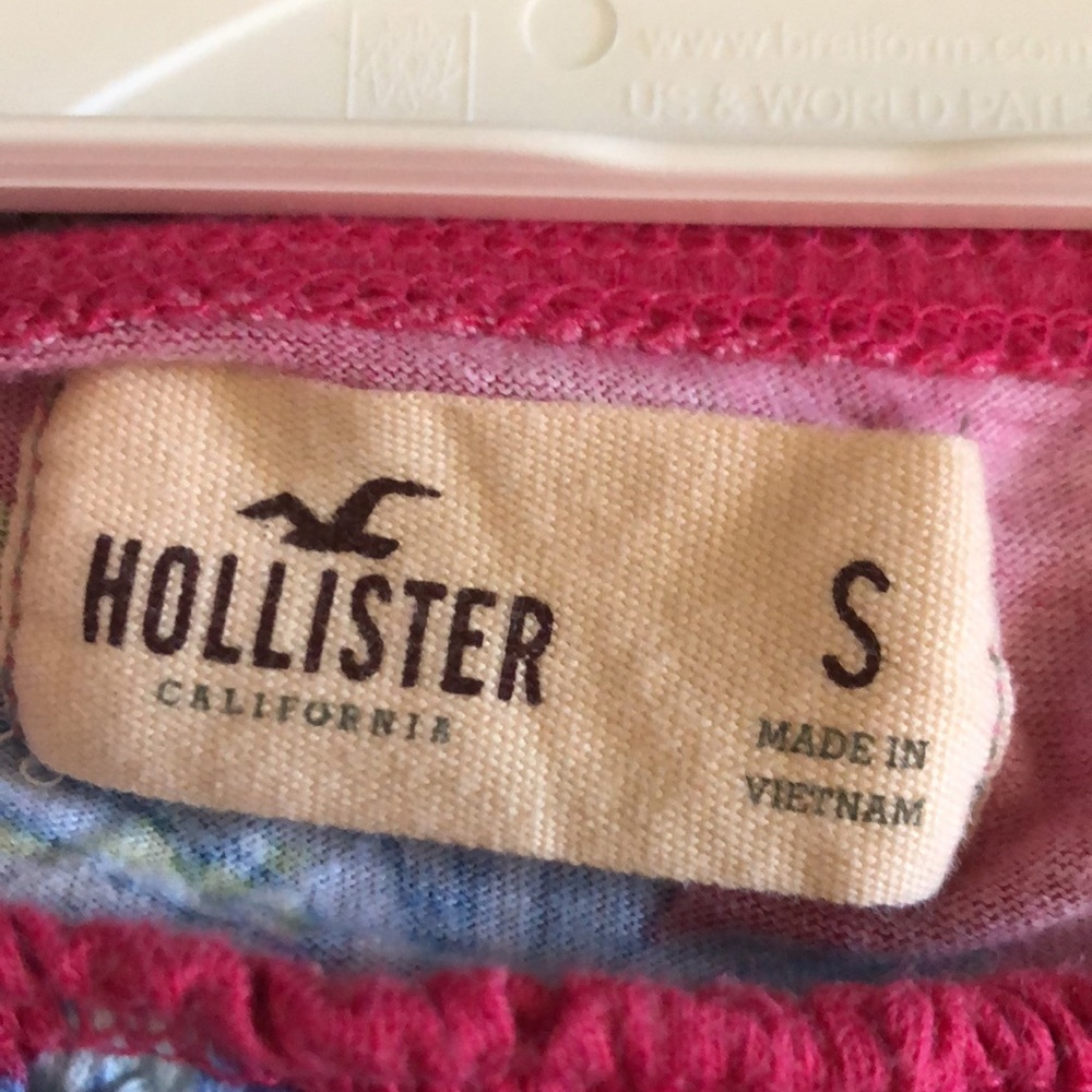 🚫SOLD🚫 Hollister Red Floral Tube Top ❤️💙🦋 - Picture 7 of 9
